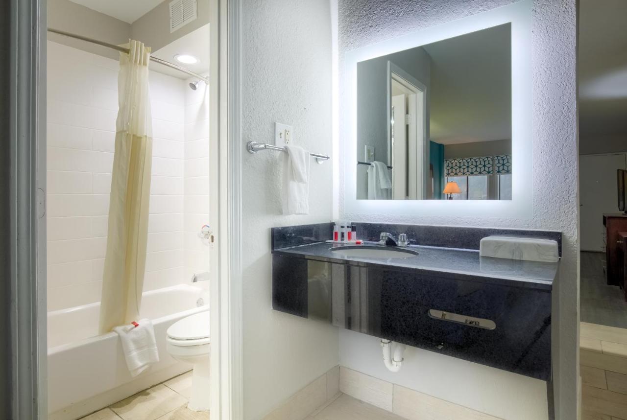 Days Inn By Wyndham Mobile I-65 Ngoại thất bức ảnh