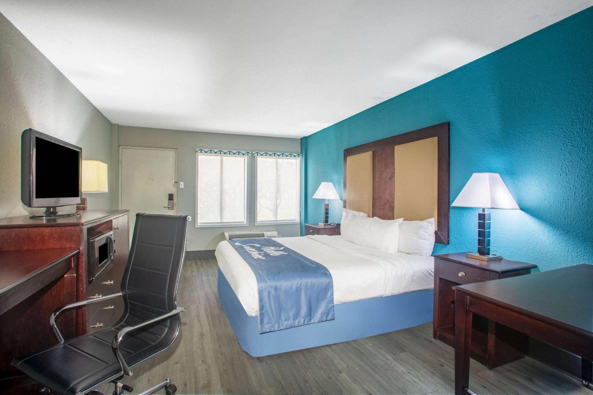 Days Inn By Wyndham Mobile I-65 Ngoại thất bức ảnh