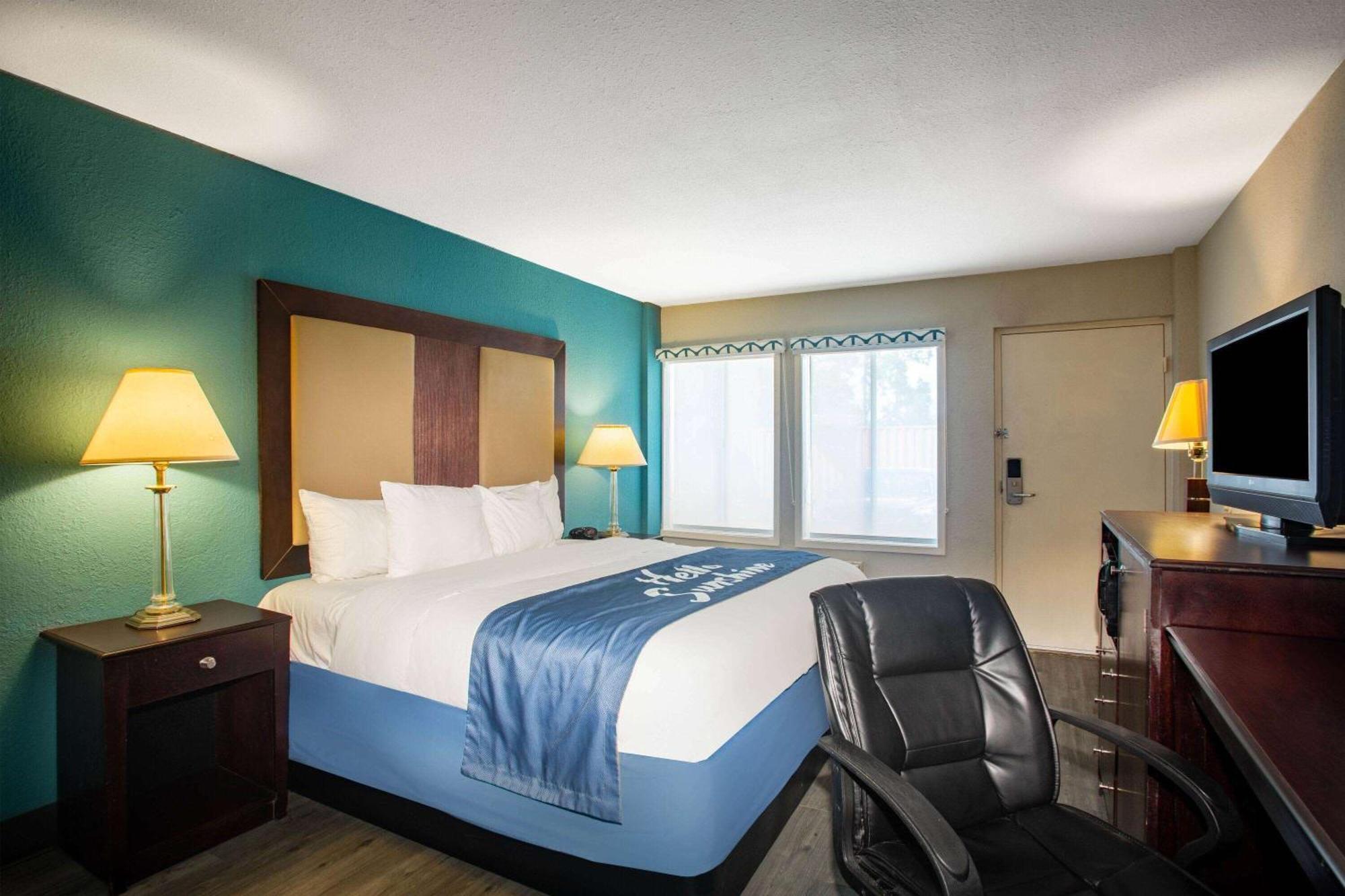 Days Inn By Wyndham Mobile I-65 Ngoại thất bức ảnh
